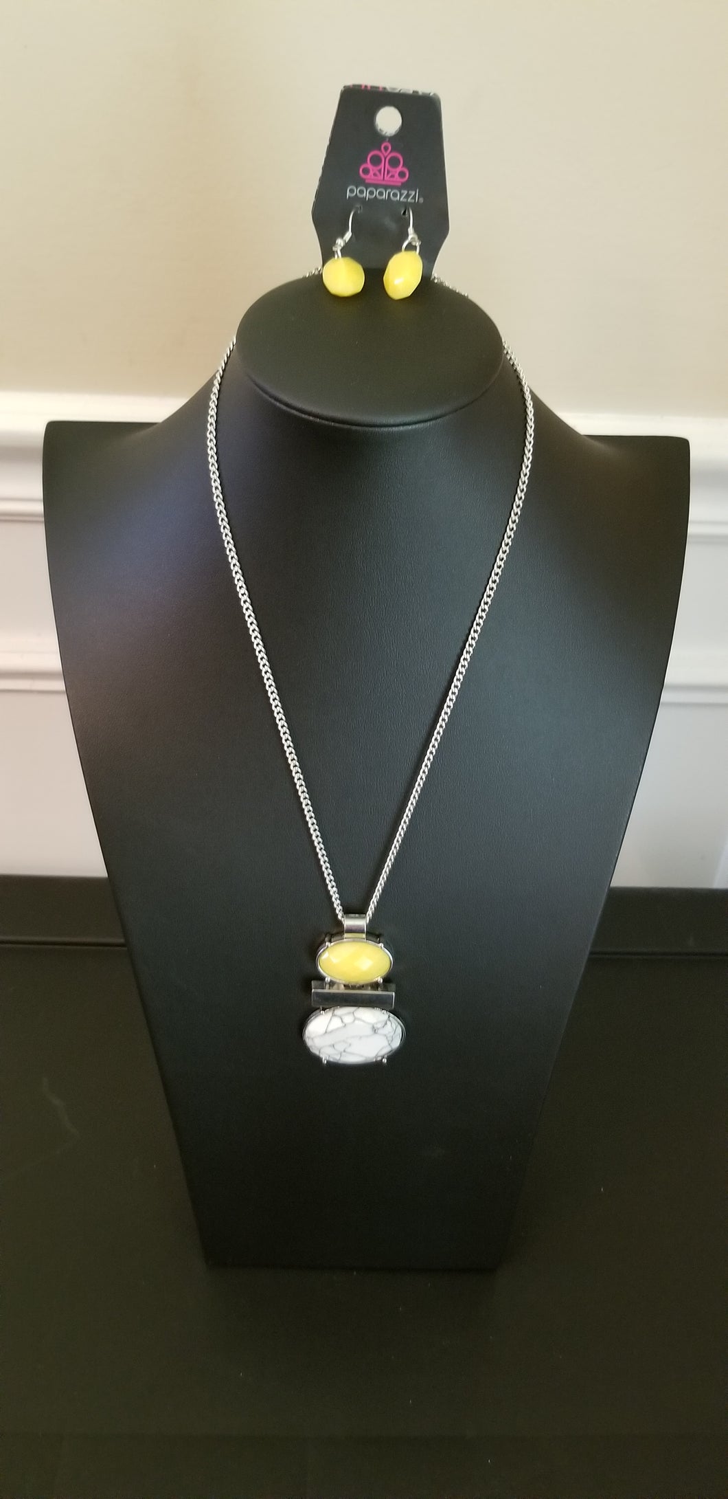 Silver, Yellow, and White Crackle Necklace